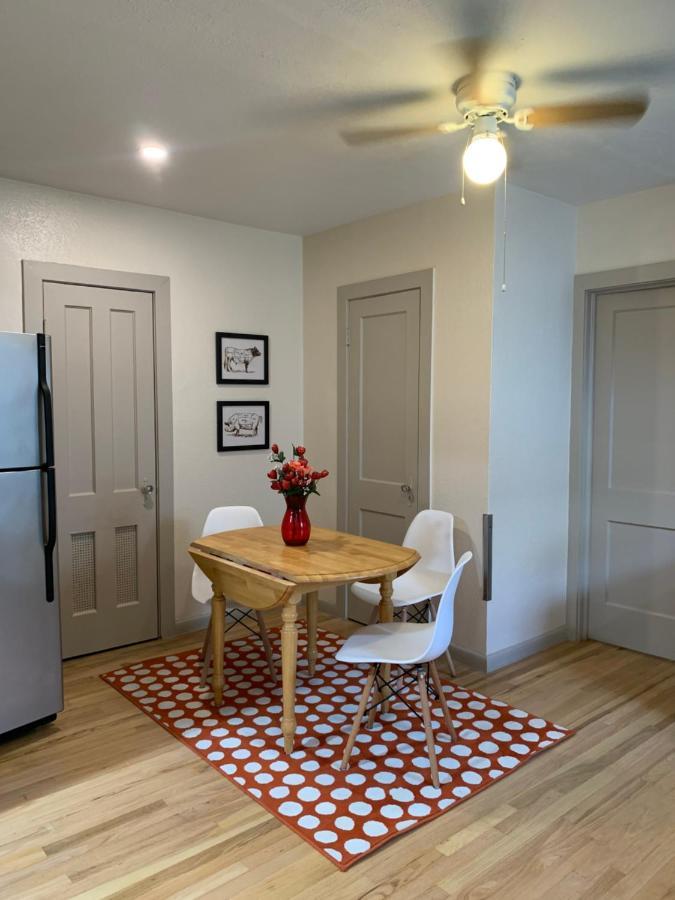 125-#4 Downtown Cozy Upstairs One Bedroom Apt San Antonio Eksteriør bilde